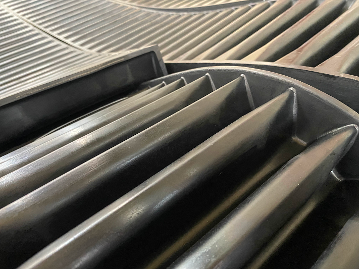 Sidewall belt wide view